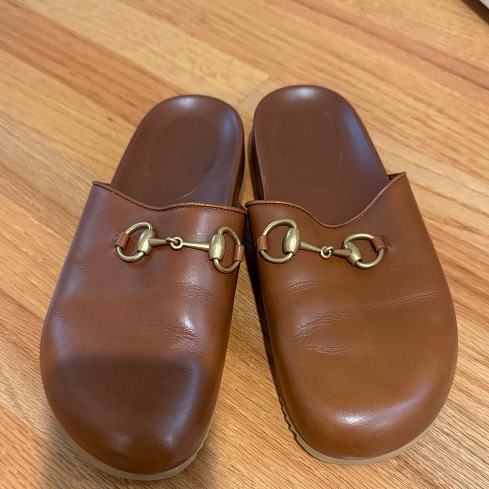Gucci Leather Slip-On Mules 37